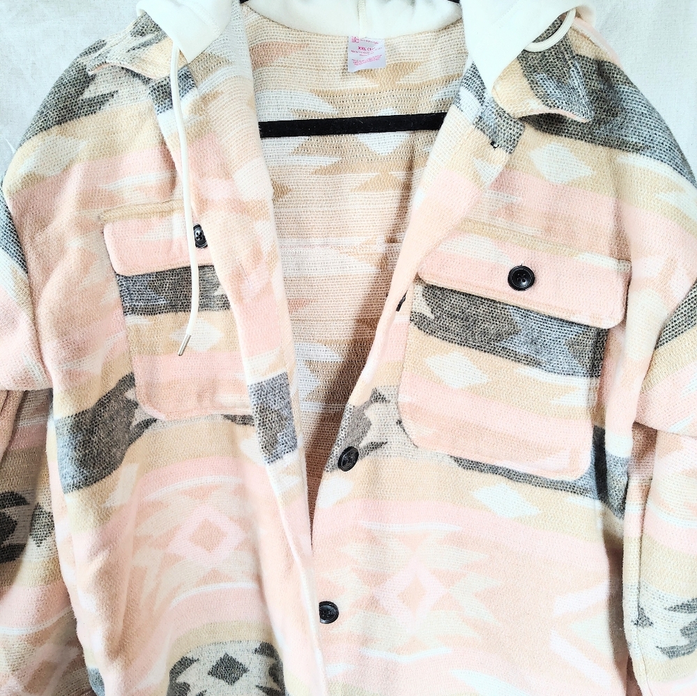 No Boundaries Cream and White Jacket With Hood